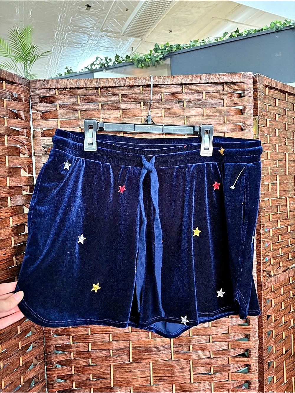 Trixxi Star Embroidered Velvet Shorts Size XL